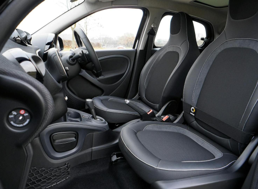 Toyota Camry XLE Hybrid 2024